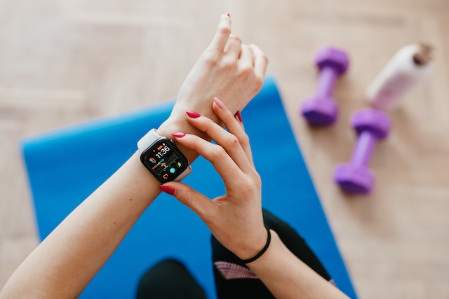 Activity Trackers to loss weight